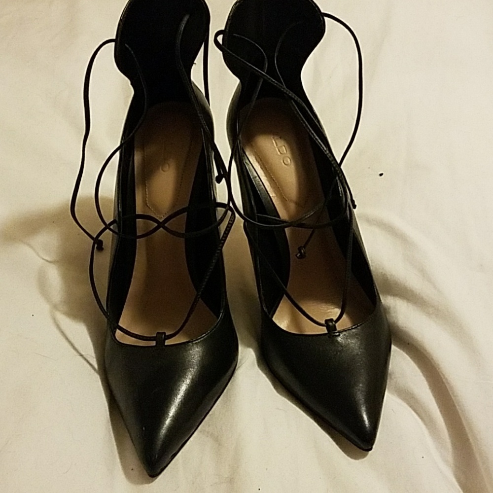 Aldo lace up pump